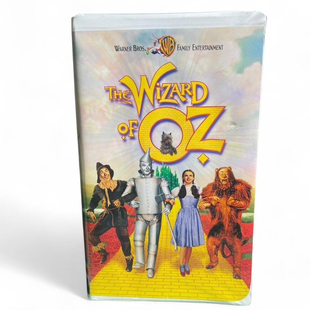 THE WIZARD OF OZ On VHS with Judy Garland